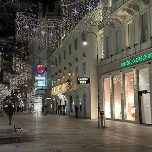 https://apartment-opera-1.vienna-besthotels.com